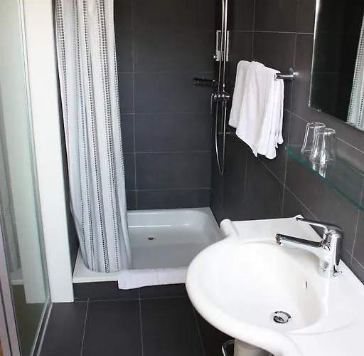 Hotel Koi-gartenteich Hausernmoos